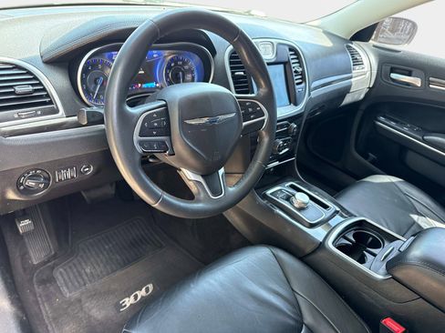 Used 2015 Chrysler 300 Limited w/ Driver Convenience Group RWD image 19