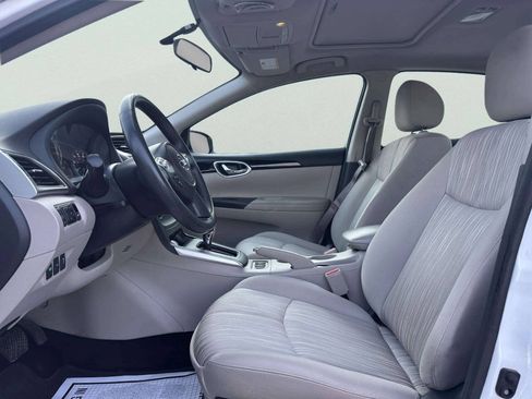 Used 2017 Nissan Sentra SV w/ Style Package FWD image 10