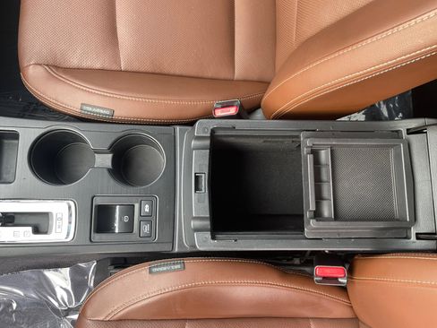 Used 2017 Subaru Outback 2.5i Touring w/ Popular Package #5A image 28