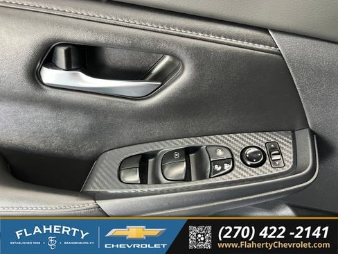 Used 2022 Nissan Sentra SV FWD image 22
