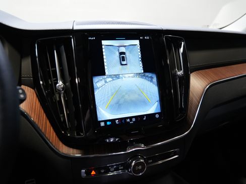 Used 2024 Volvo XC60 B5 Ultimate w/ Protection Package Premier image 44