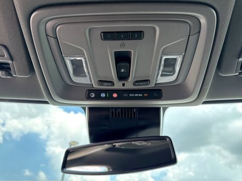 New 2026 GMC Sierra 2500 SLT AWD/4WD image 23