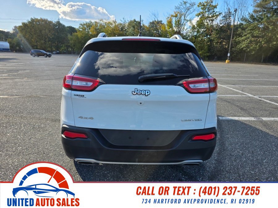 Used 2017 Jeep Cherokee Limited AWD/4WD image 4