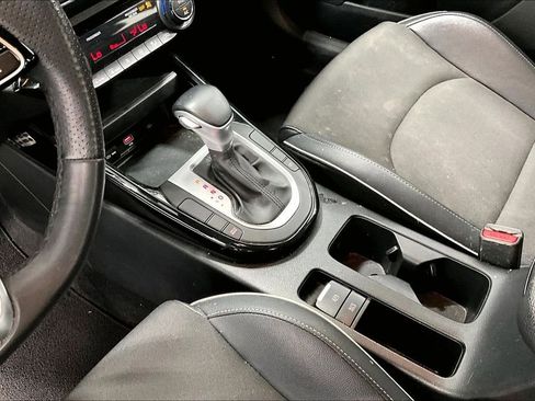 Used 2024 Kia Forte GT-Line image 17