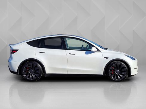 Used 2020 Tesla Model Y Performance image 7
