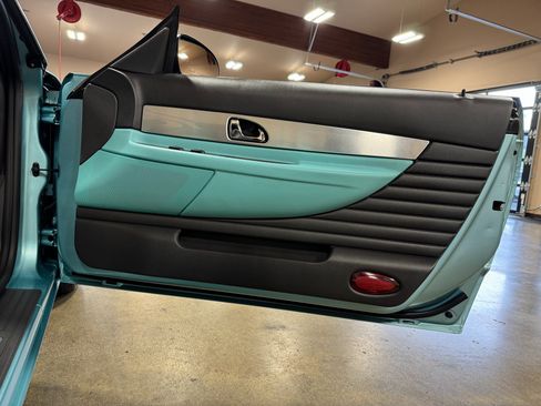 Used 2002 Ford Thunderbird image 66