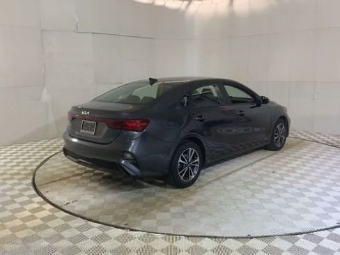 Used 2024 Kia Forte LXS w/ LXS Technology Package image 8