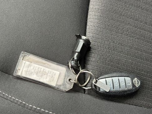 Used 2025 Nissan Altima 2.5 SV image 21