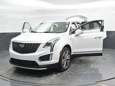 Used 2022 Cadillac XT5 Premium Luxury w/ Technology Package image 52