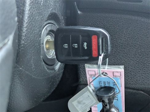 Used 2015 Honda Accord Sport image 30