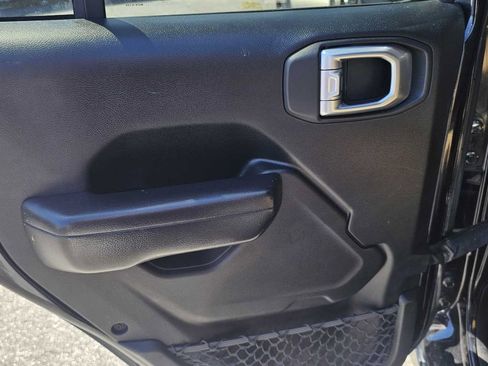 Used 2020 Jeep Wrangler Unlimited Sport AWD/4WD image 13