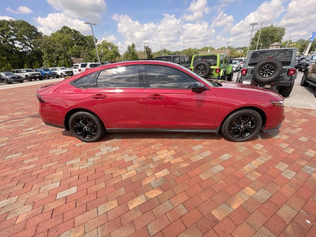 Certified 2025 Honda Accord SE image 36