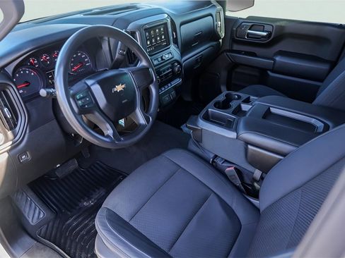 Used 2019 Chevrolet Silverado 1500 Custom w/ Custom Convenience Package image 13