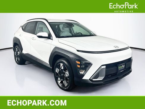 Used 2025 Hyundai Kona SEL FWD image 1