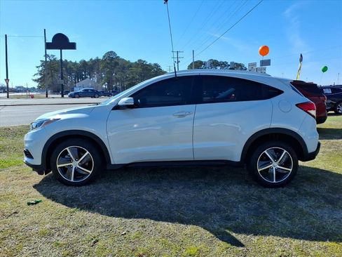 Used 2021 Honda HR-V EX-L image 3