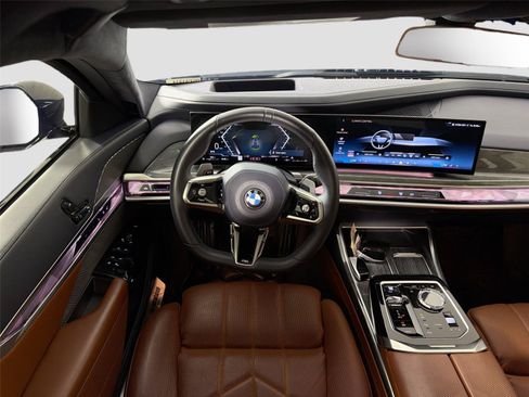 Used 2024 BMW 740i w/ Executive Package RWD image 21