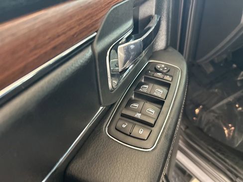 Used 2018 RAM 1500 Laramie w/ Convenience Group image 37