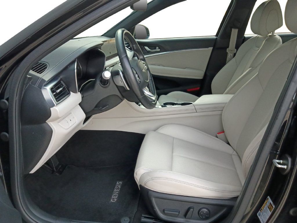 Used 2025 Genesis G70 2.5T RWD image 19