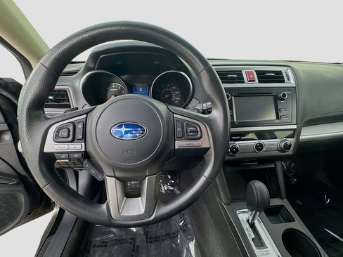 Used 2017 Subaru Outback 2.5i image 13