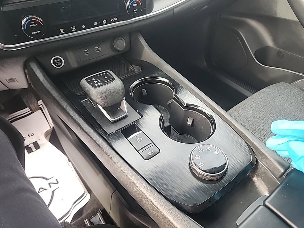 Certified 2023 Nissan Rogue SV AWD/4WD image 20