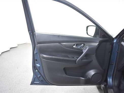 Used 2014 Nissan Rogue SL w/ SL Premium Package FWD image 21