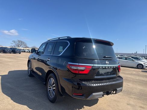 Used 2023 Nissan Armada SL w/ Captain's Chairs Package image 15