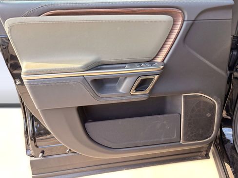 Used 2023 Rivian R1S Adventure image 20