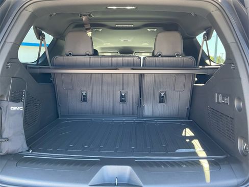 New 2026 GMC Yukon XL Elevation w/ LPO, Get Active Package image 26
