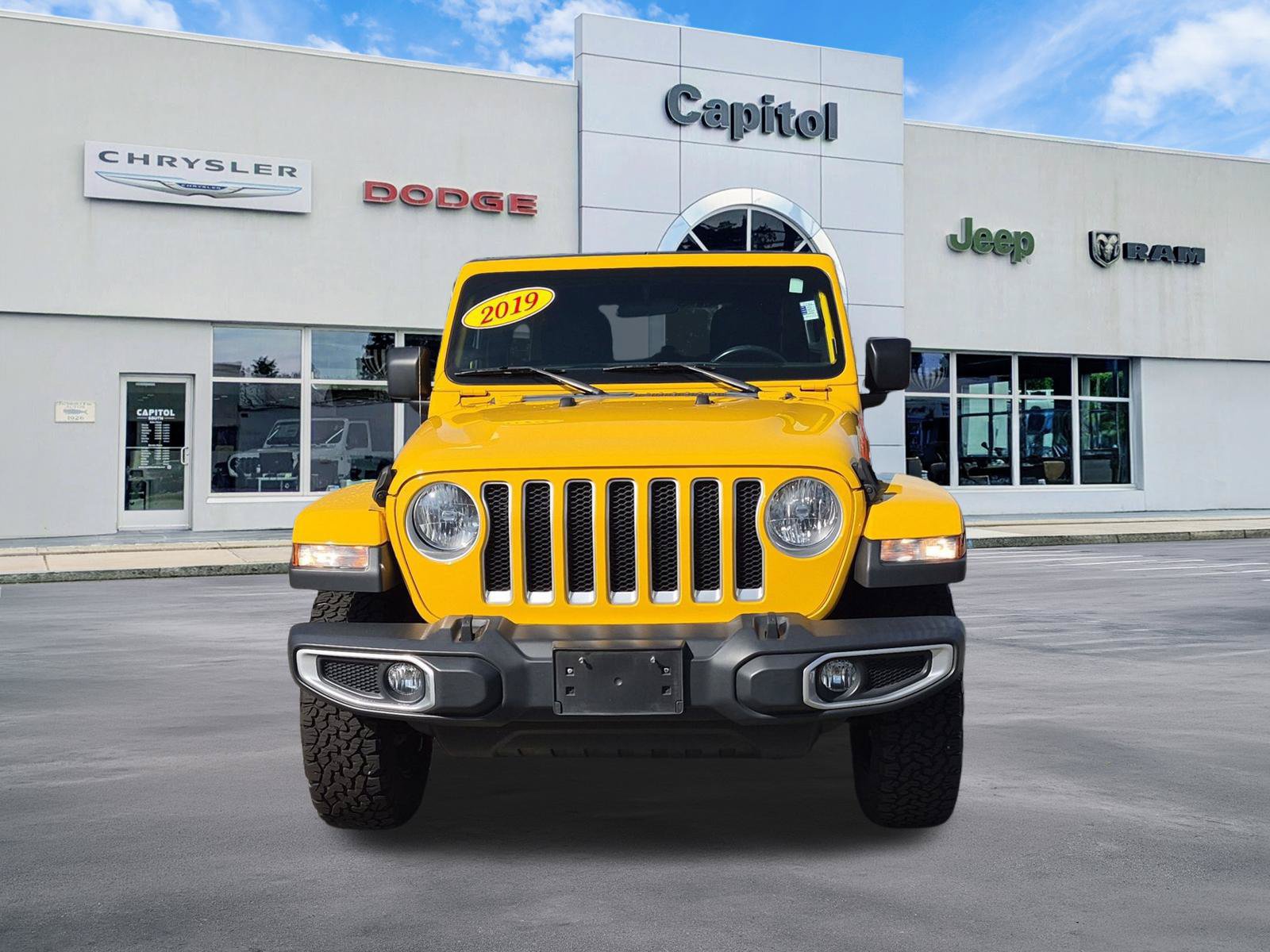 Used 2019 Jeep Wrangler Unlimited Sahara AWD/4WD image 8