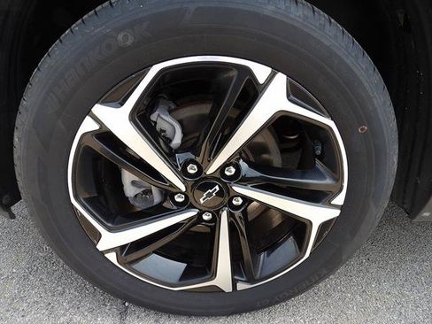 Used 2022 Chevrolet TrailBlazer RS w/ Sun and Liftgate Package AWD/4WD image 8