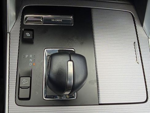 Used 2024 MAZDA CX-90 Plug-In Hybrid w/ Preferred AWD/4WD image 18