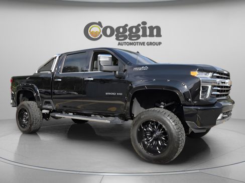 Used 2023 Chevrolet Silverado 2500 High Country w/ Z71 Off-Road Package AWD/4WD image 7