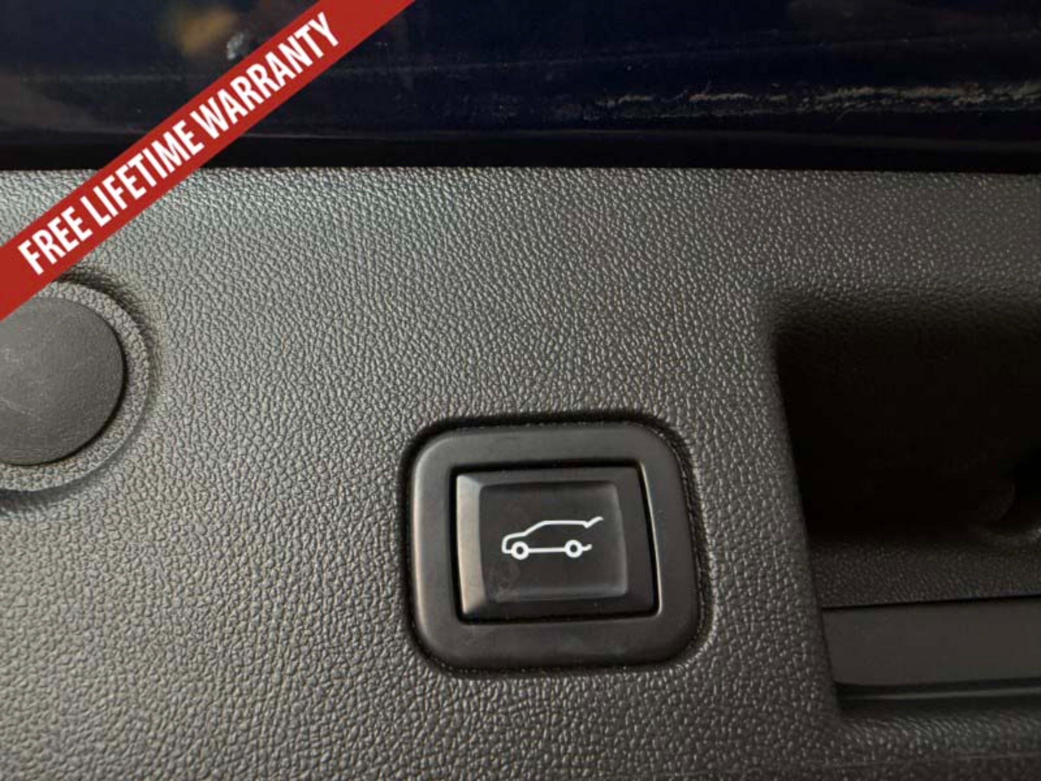 Used 2022 Chevrolet Equinox Premier AWD/4WD image 45