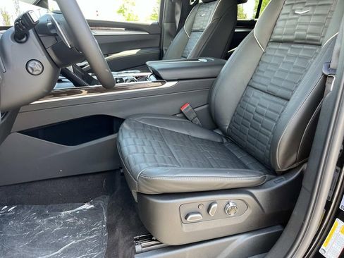 New 2026 Cadillac Escalade Platinum Sport AWD/4WD image 24