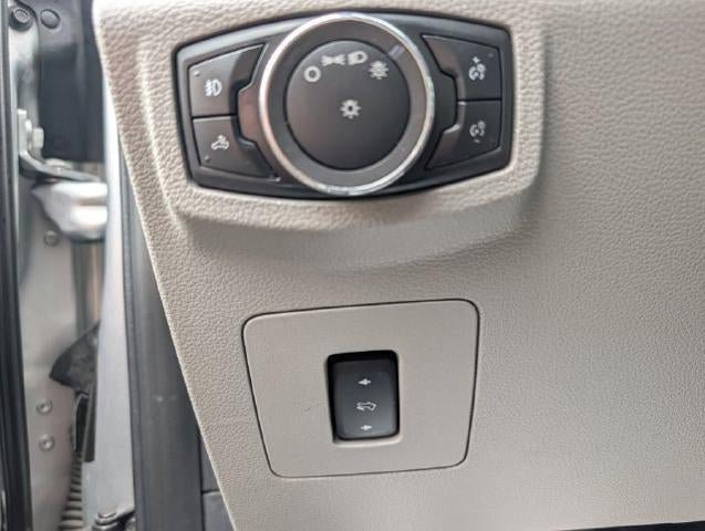 Used 2017 Ford F150 XLT w/ Equipment Group 302A Luxury AWD/4WD image 19