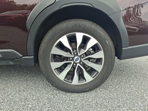 Certified 2025 Subaru Outback Limited AWD/4WD image 8