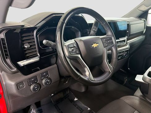 Used 2023 Chevrolet Silverado 1500 LT AWD/4WD image 11