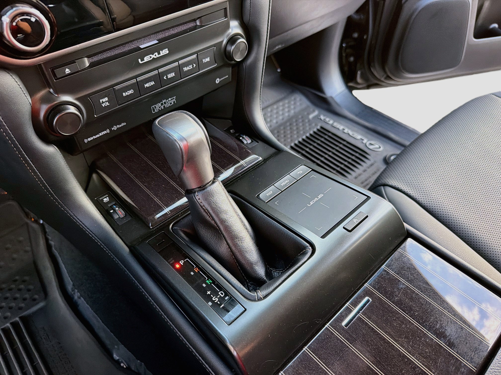 Certified 2023 Lexus GX 460 Premium AWD/4WD image 17
