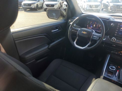 Used 2023 Chevrolet Colorado LT w/ LT Convenience Package II image 19