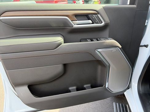 New 2026 Chevrolet Silverado 3500 High Country w/ High Country Premium Package AWD/4WD image 17