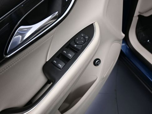 Used 2023 Buick Envision Preferred image 13