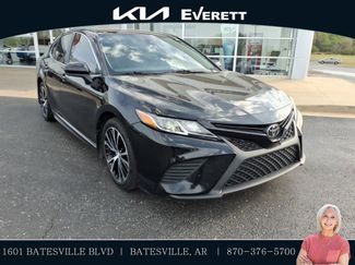 Used 2020 Toyota Camry SE video 1