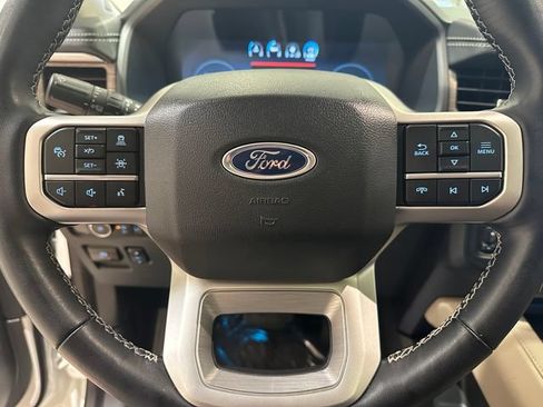 Used 2023 Ford Expedition Limited AWD/4WD image 12