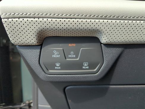 New 2026 Volkswagen Atlas Cross Sport SEL Premium R-Line image 35