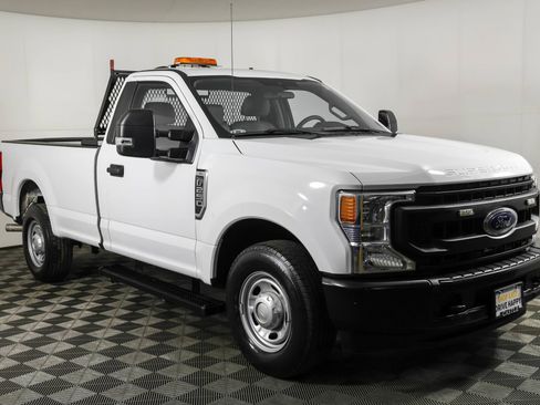 Used 2020 Ford F250 XL w/ Power Equipment Group RWD image 11