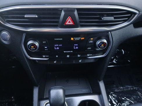 Used 2020 Hyundai Santa Fe SEL w/ Convenience Package image 4