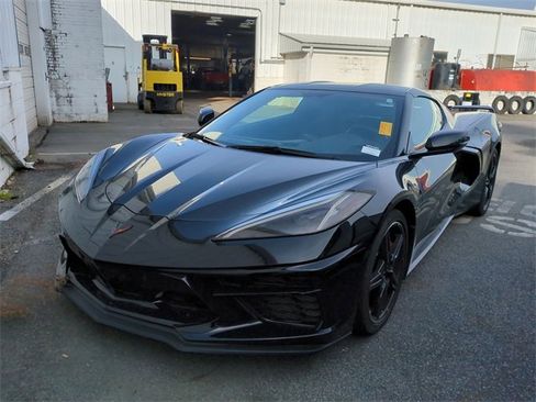 Used 2021 Chevrolet Corvette Stingray Coupe w/ Z51 Performance Package image 2