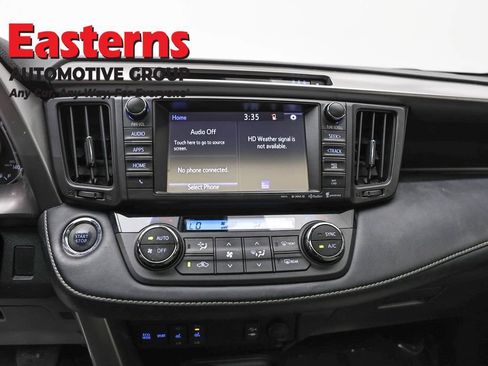 Used 2018 Toyota RAV4 XLE AWD/4WD image 12