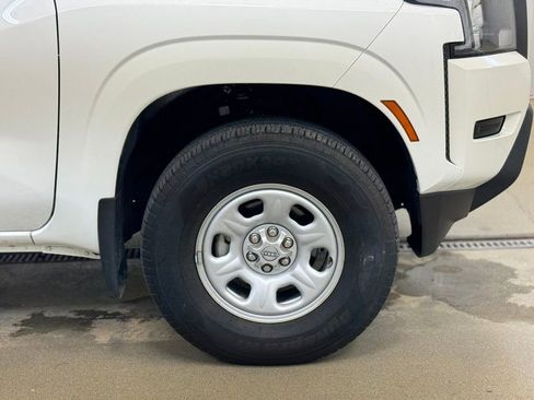 Used 2024 Nissan Frontier S w/ Technology Package AWD/4WD image 4