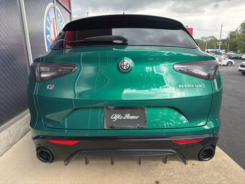 New 2025 Alfa Romeo Stelvio Sprint AWD/4WD image 4